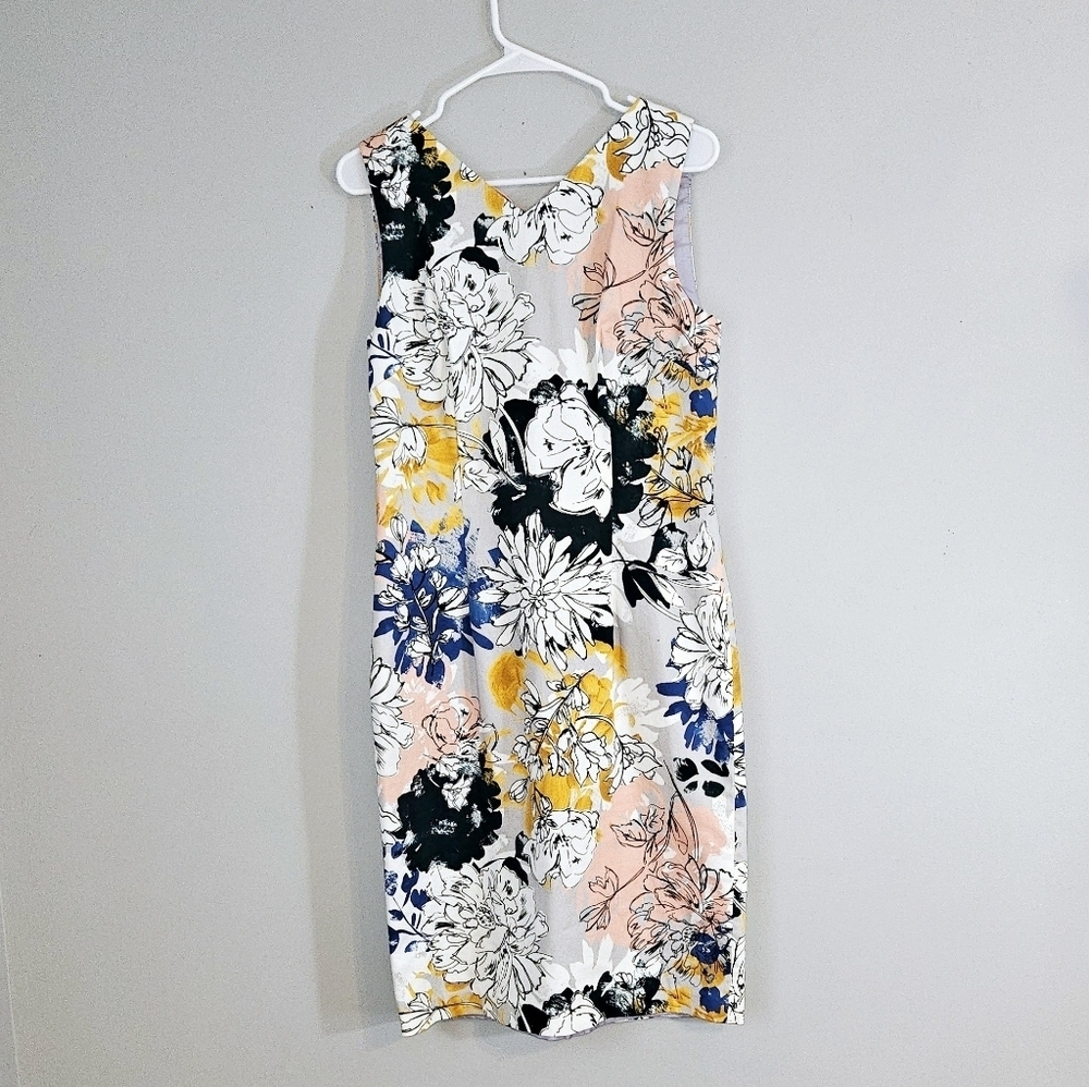 David Meister Sleeveless Floral Sheath Dress. Size 10 Medium